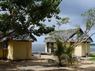 Batis-Seaside-Bungalows-Maskelyne-4